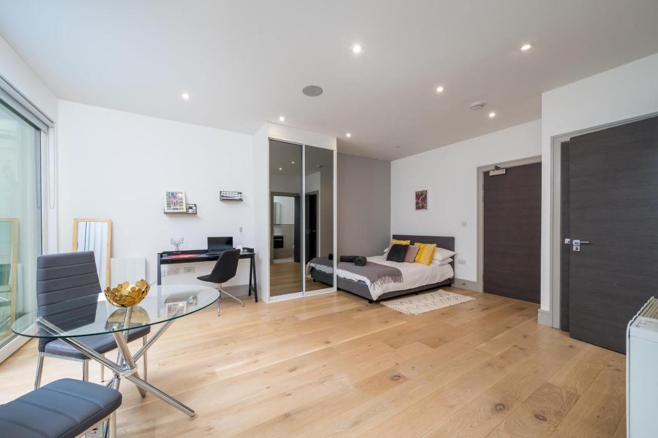 Modern London City Apartment - Victoria Line Exterior photo